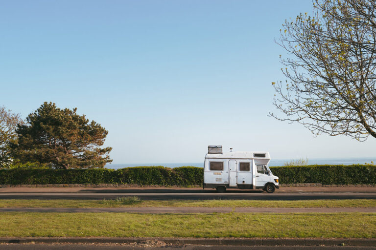 Motorhome stopped on the side of the road; motorhome stopover on A1